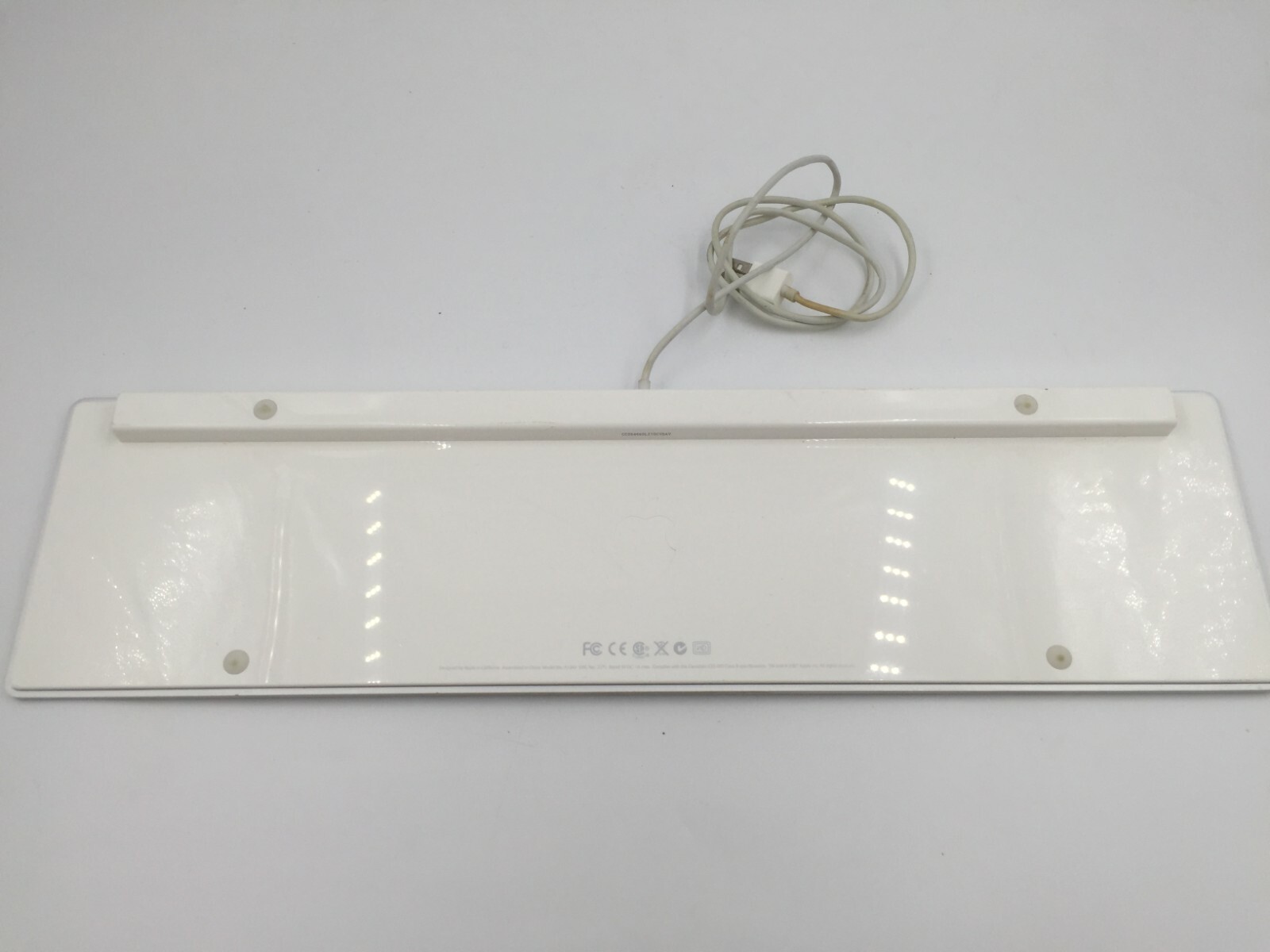 Genuine Apple A1243 Wired Mac Standard USB Keyboard w/ Numeric Keypad White