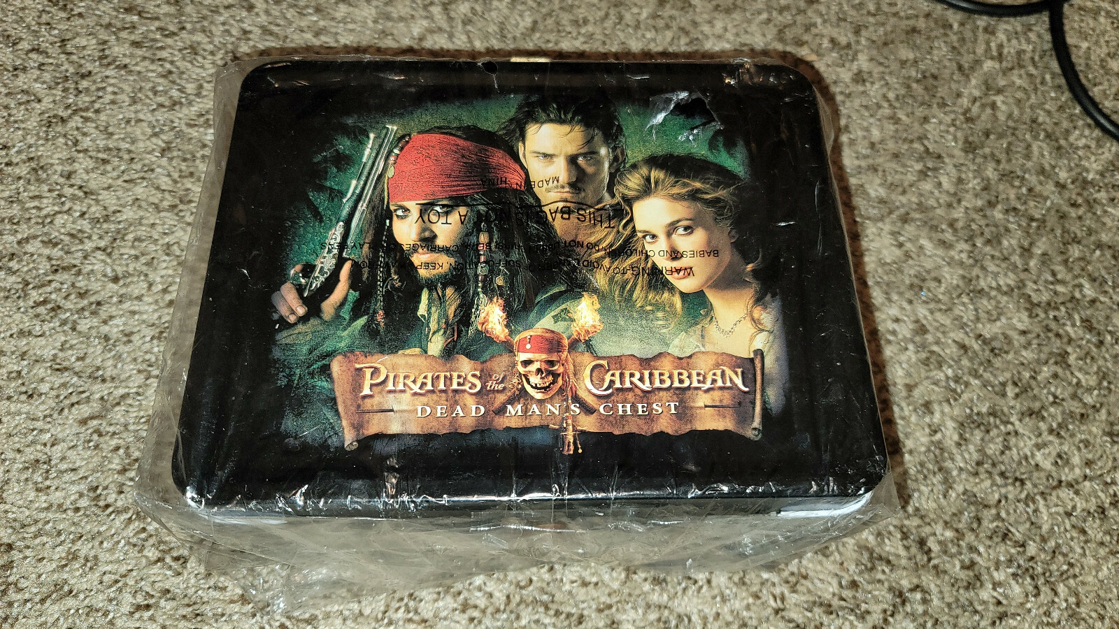 Pirates Of The Caribbean Dead Man's Chest Tin Lunch Box w/ Thermos *UNUSED* NEW