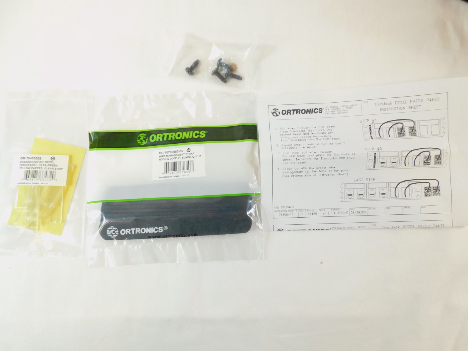 TracJack Patch Panel Kit for 16 modules 401045289 Ortronics - Unloaded - NEW