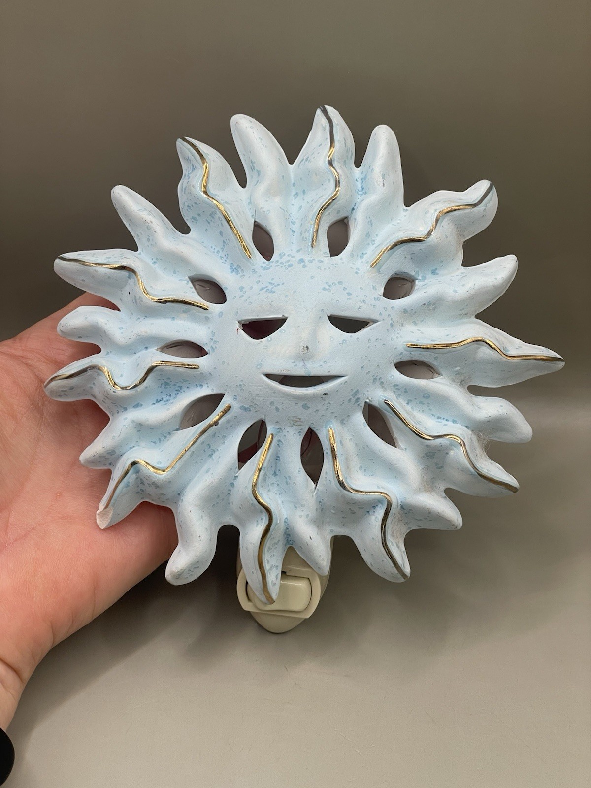 VTG READ Anthropomorphic Blue Gold Sun Face Wall Art Pottery Night Light WORKS