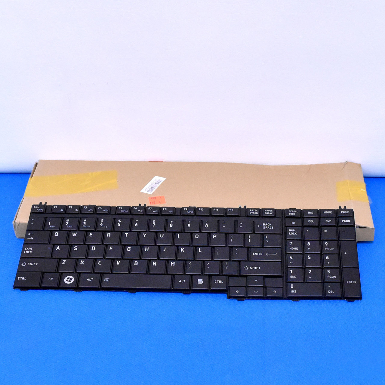 New Keyboard KBTOSHIBAP300 for Toshiba Satellite L500 L505 L500D L505D P300