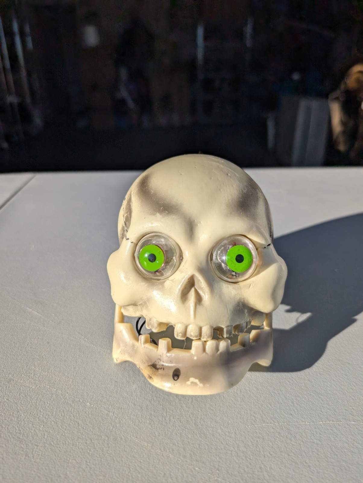 Vintage SPEARHEAD 4.5" Skull Halloween Animated Head, Eyes Light Up 1994 #2