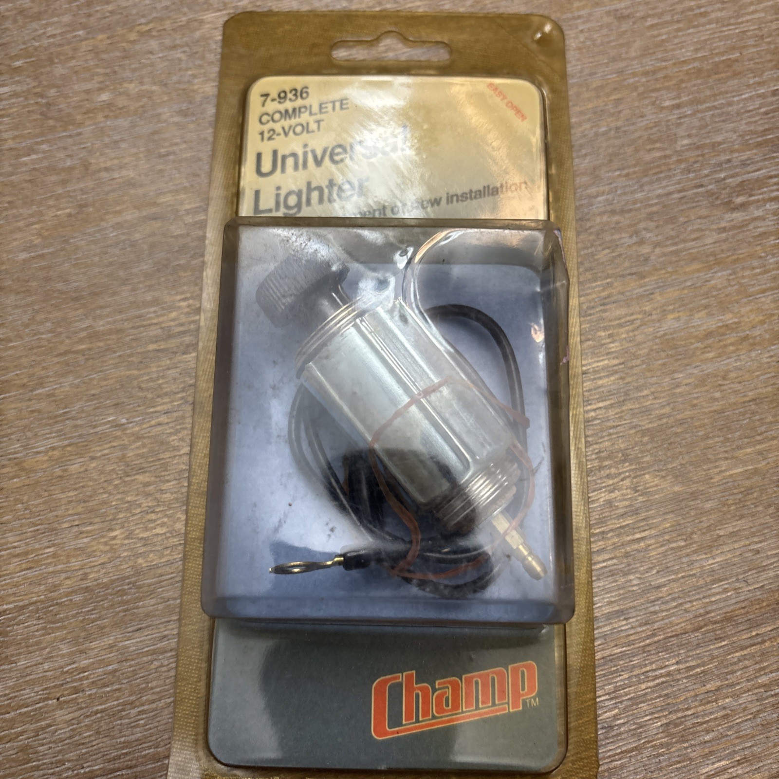 CHAMP 7-936 12 VOLT UNIVERSAL LIGHTER