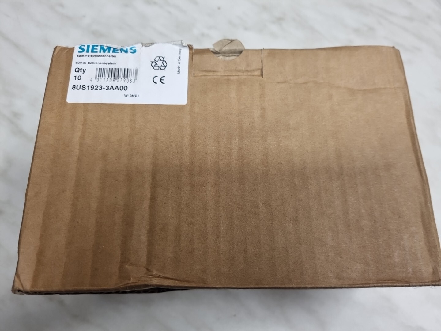Siemens 8US1923-3AA00 Buss Bar Holder for 3 Bus Bars 60MM - 8US19233AA00 - NEW