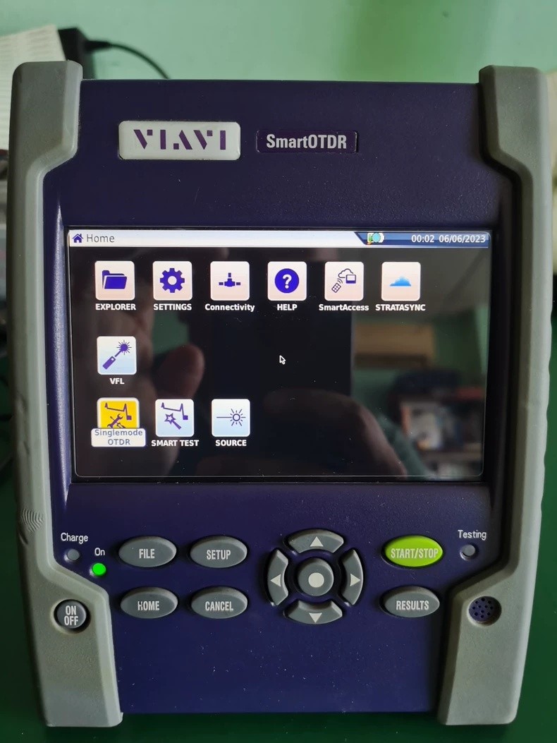 Used Tested In Good VIAVI SmartOTDR E126A optical time domain reflectometer