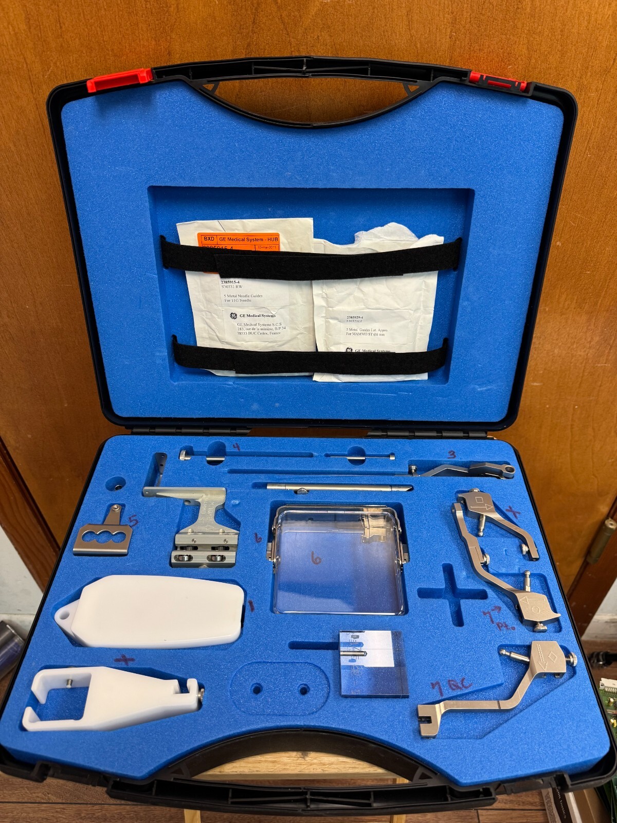 AXE Systems Model 2401750-2 Biopsy Device Adapter for GE Digital Senograph(F213)