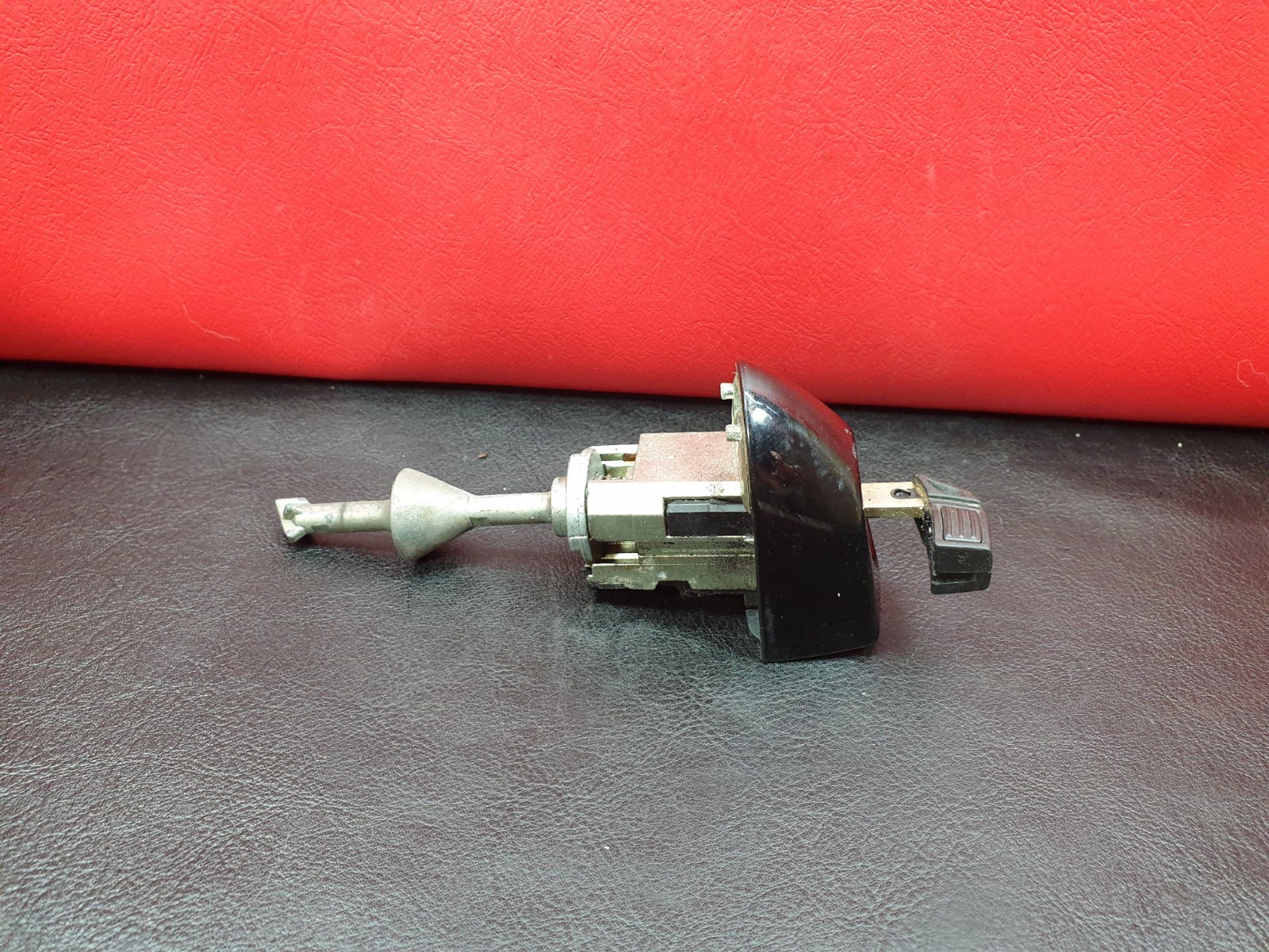 BMW 1 Series E81 E82 E87 E88 Door Lock Barrel and Key