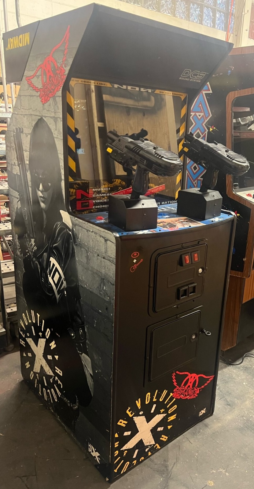 MIDWAY REVOLUTION X ARCADE MACHINE 1994