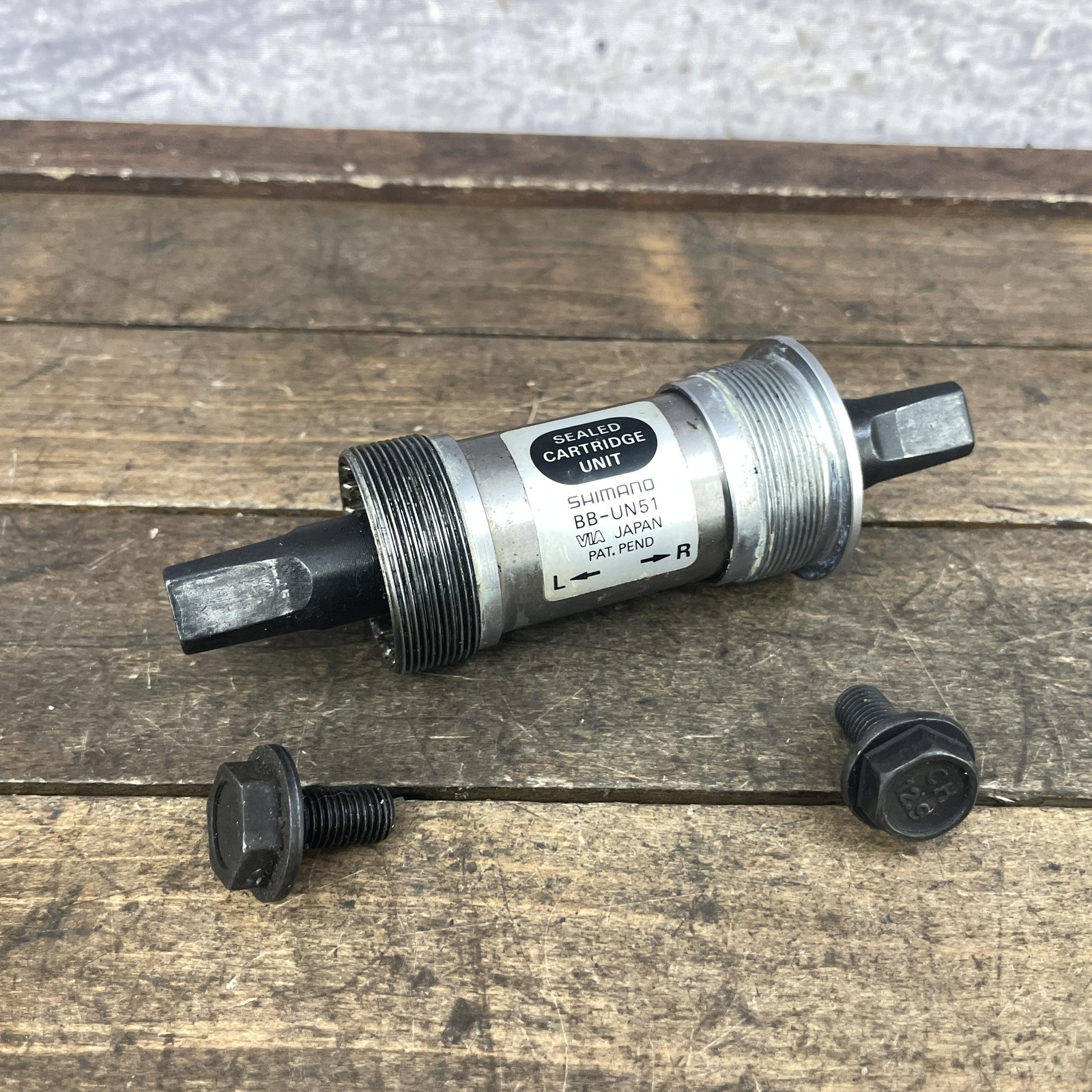 Shimano BB-UN51 Sealed Bottom Bracket 68mm BSA 127.5mm Square Taper JIS Japan