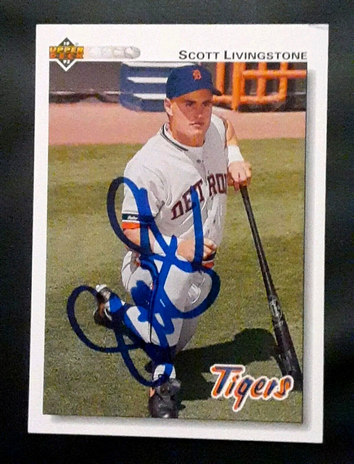SCOTT LIVINGSTONE DETROIT TIGERS 3RD BASEMAN SIGNED AUTOGRAPHED BASEBALL CARD