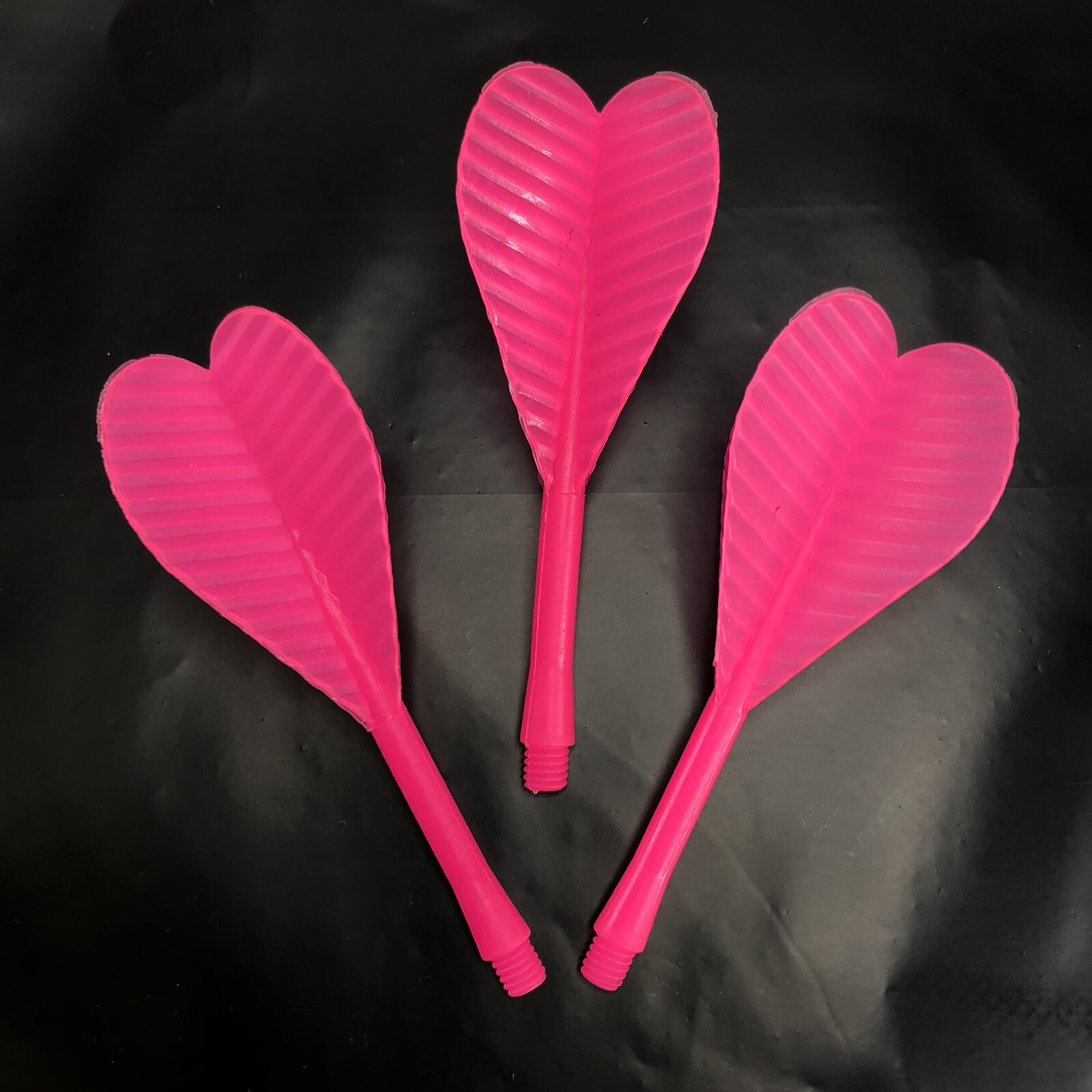 2BA PINK Bar Dart Crinkle Flights 3 Pack- NEW