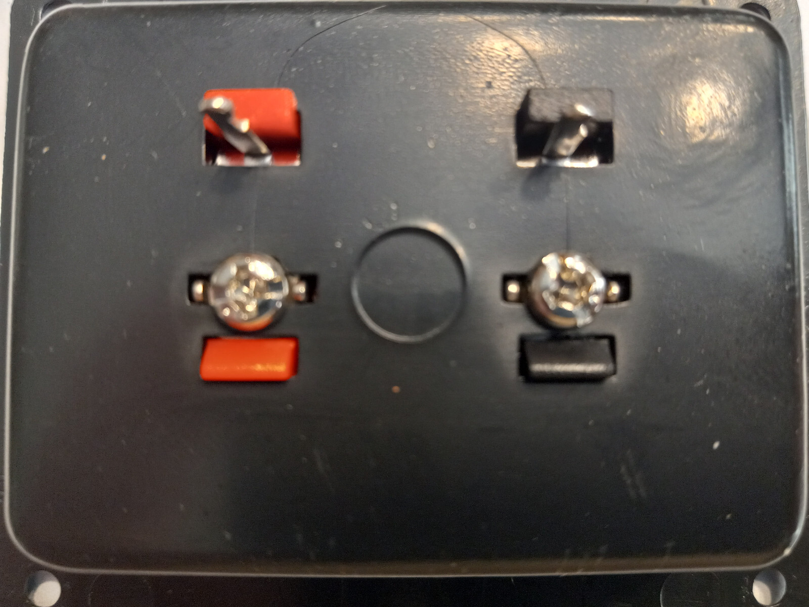 Recessed Push-Terminal Speaker Wire Connector Panel With Red & Black Terminals