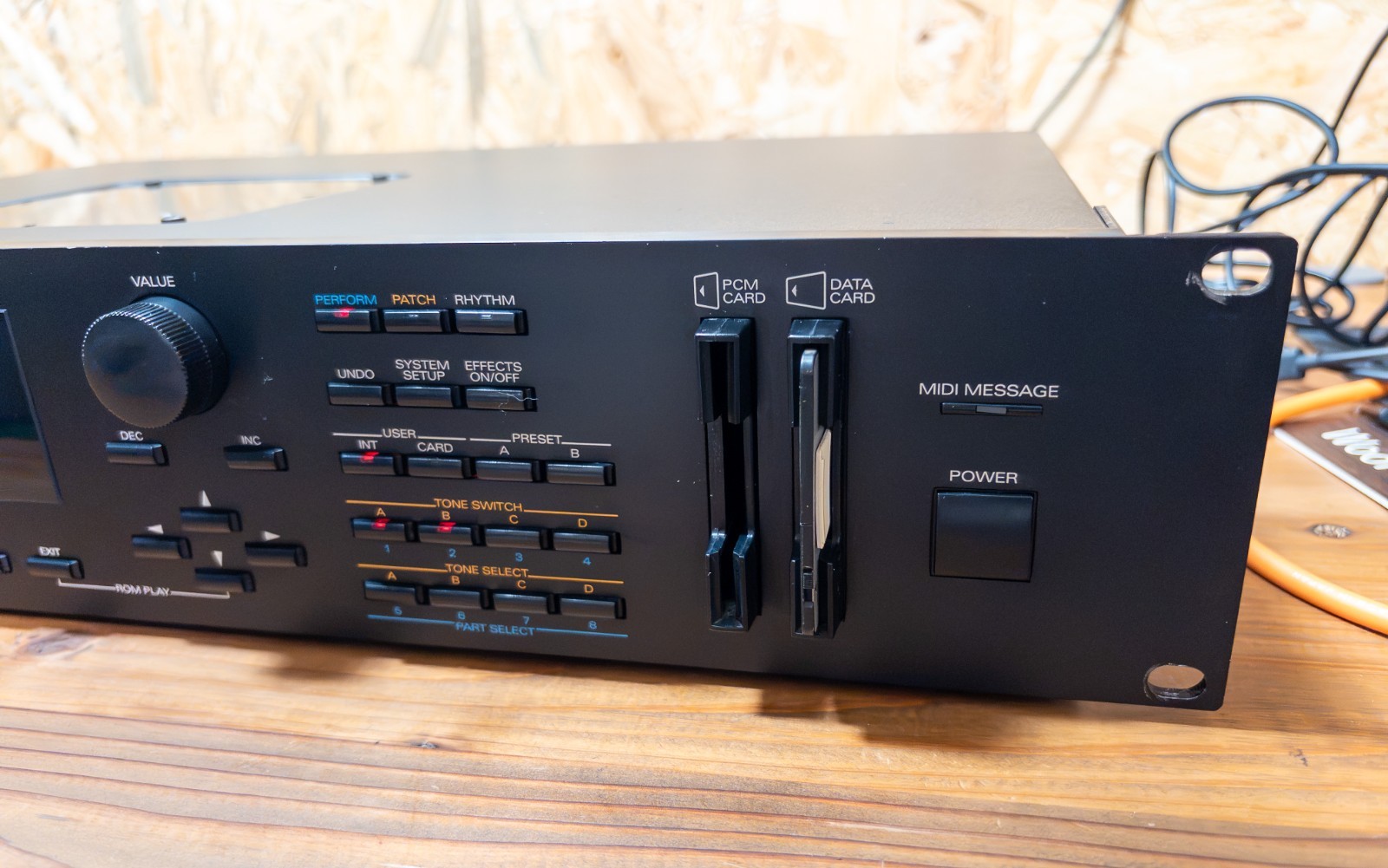 Roland JD-990 Super JD Synthesizer Module w/ Memory Card & Power Cable