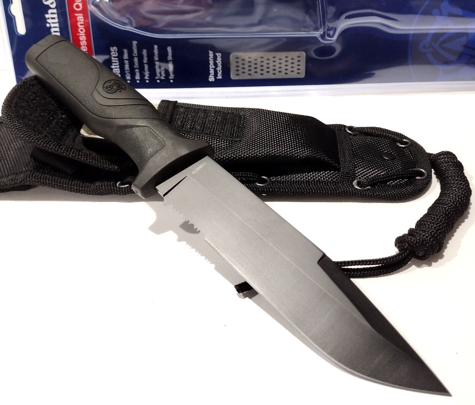 Smith & Wesson Glass Breaker Sharpening Stone Search & Rescue Fixed Blade Knife