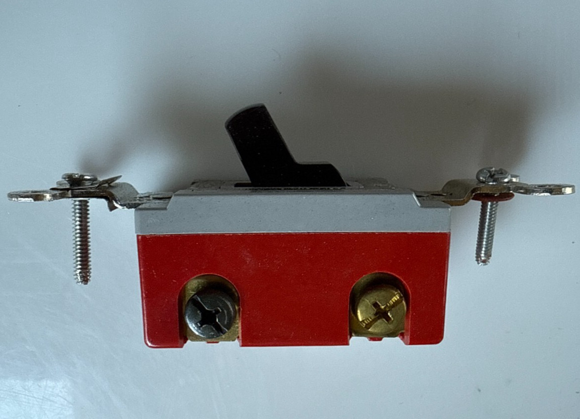 Hubbell HBL1223 (QUANTITY 3)