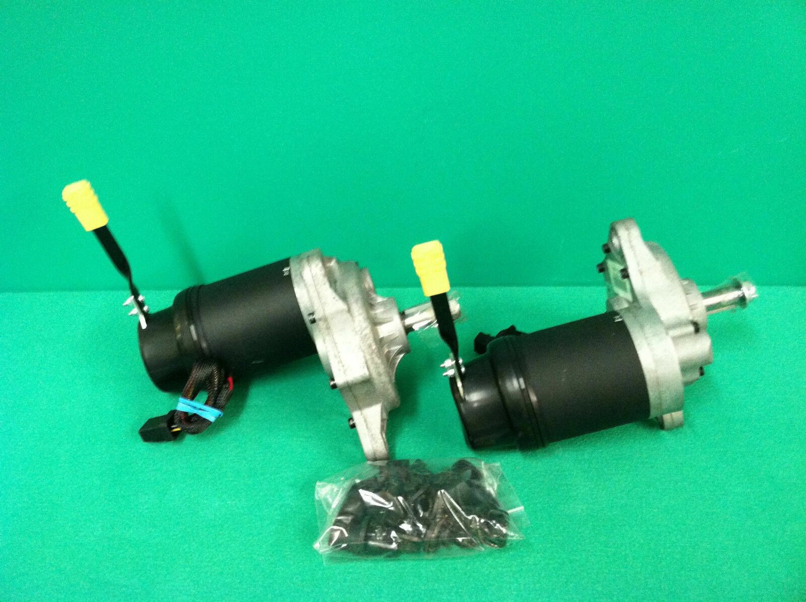 L & R Motors & Gearboxes for Scooter Store TSS 300 DRVMOTR 1417/1418 #3895