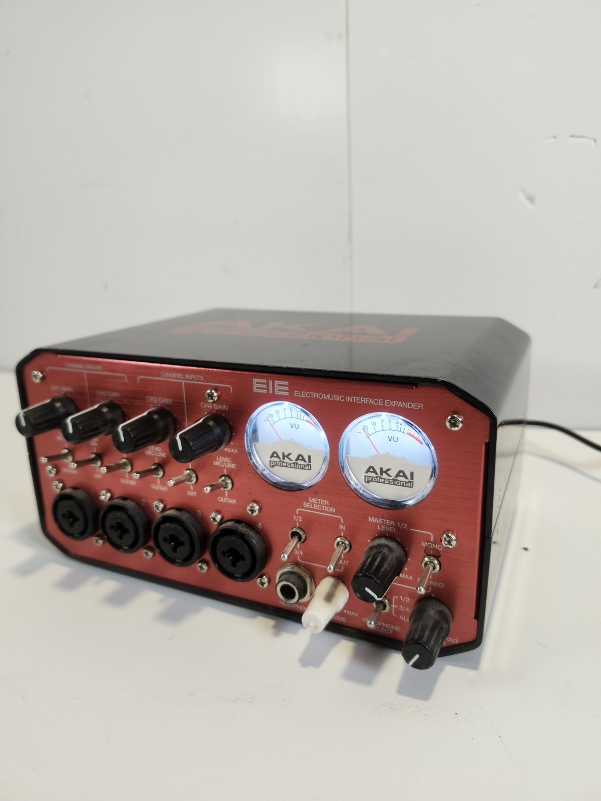 AKAI Professional EIE Electromusic Interface Expander Confirmed Operation