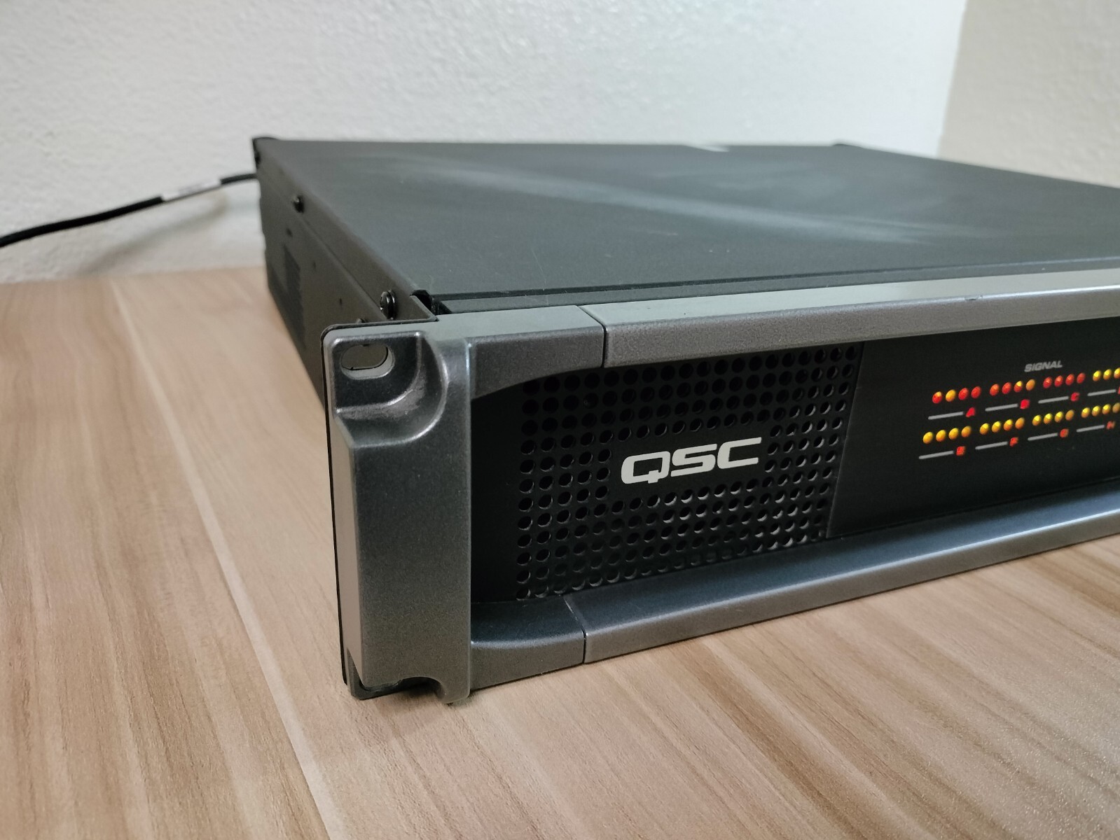 QSC Q-SYS Core 500i Integrated System Processor w/ 3 cards