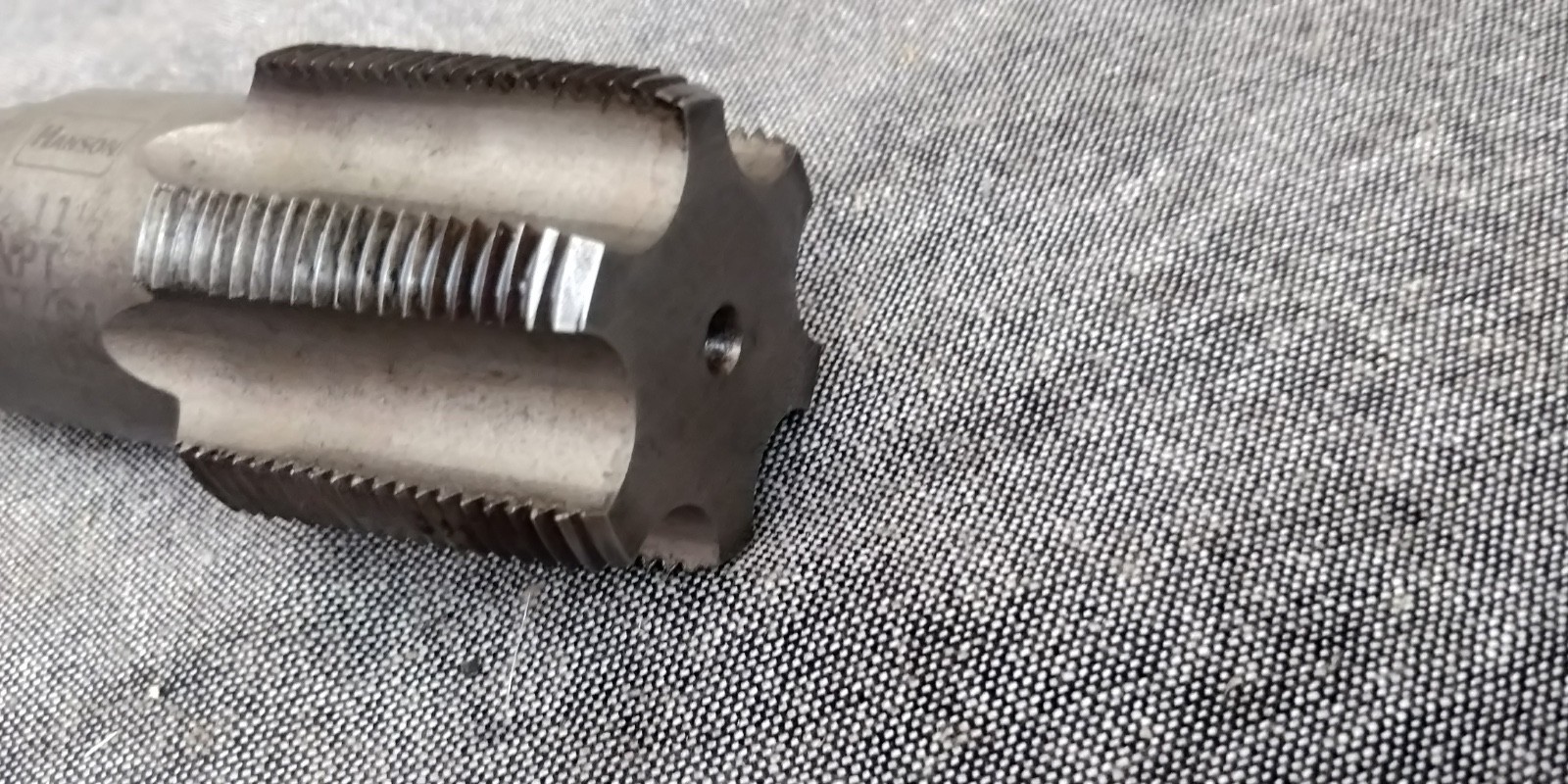 HANSON 1 1/2"-11 1/2 NPT PIPE THREADING TOOL TAP