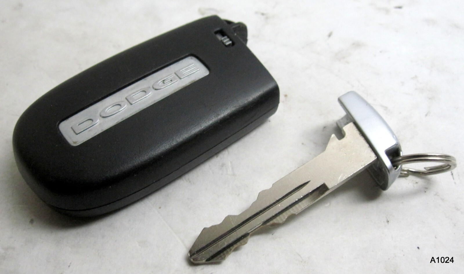 OEM Dodge Key Fob Smart Key FCC ID:M3N4082130 68066349AG