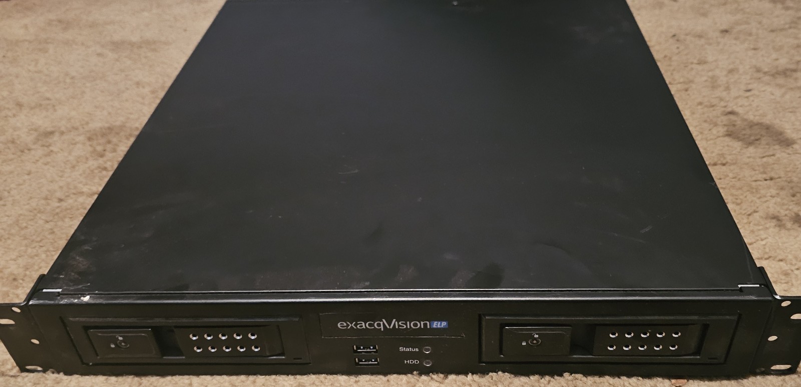 ExacqVision network video recorder  ELP Desktop Video Recorder IP04-04T-ELPR-E