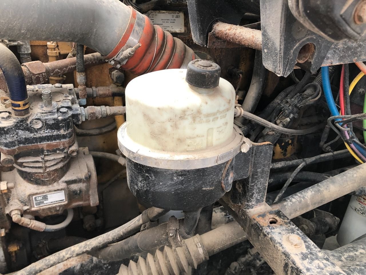 Kenworth T2000 Power Steering Reservoir - Used