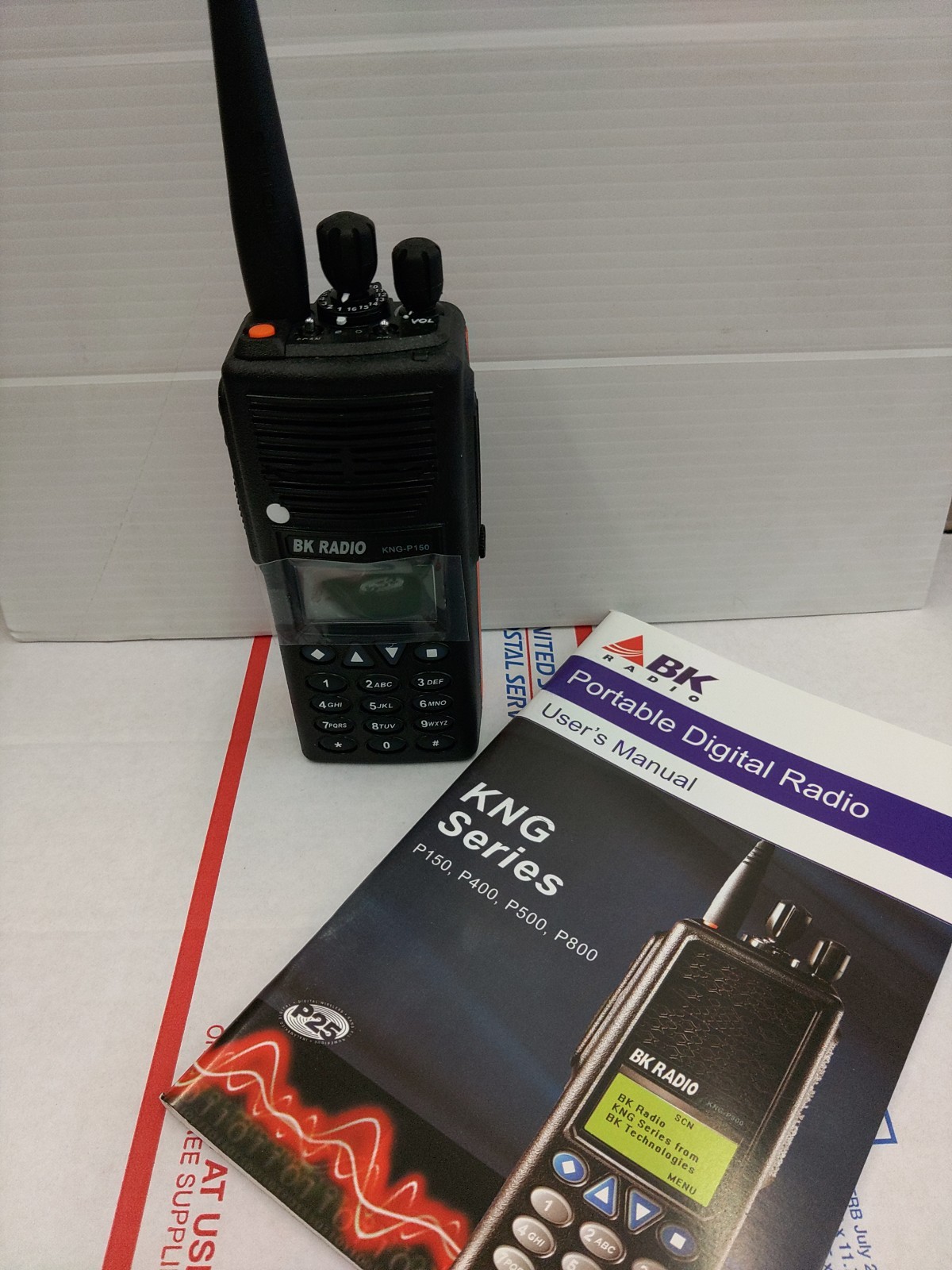 Bendix King KNG P150 VHF P25 DIGITAL WILDLAND FIRE W/ AA BATTERY HOLDER ANTENNA