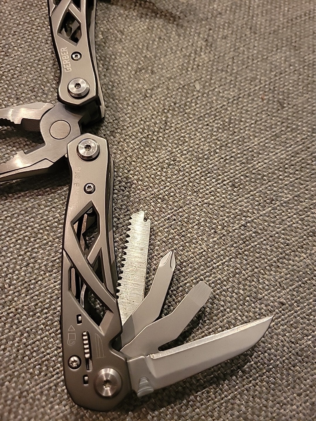 Gerber Essentials Suspension Titanium Gray New Never Used