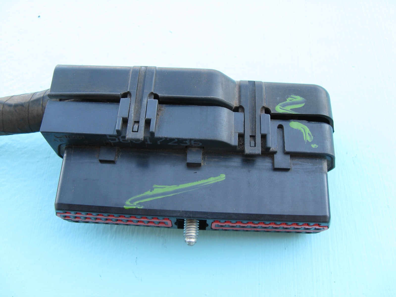 1993 93 DODGE RAM VAN B250 5.2 A/T ECU ENGINE CONTROL MODULE 56027848 PLUG P745
