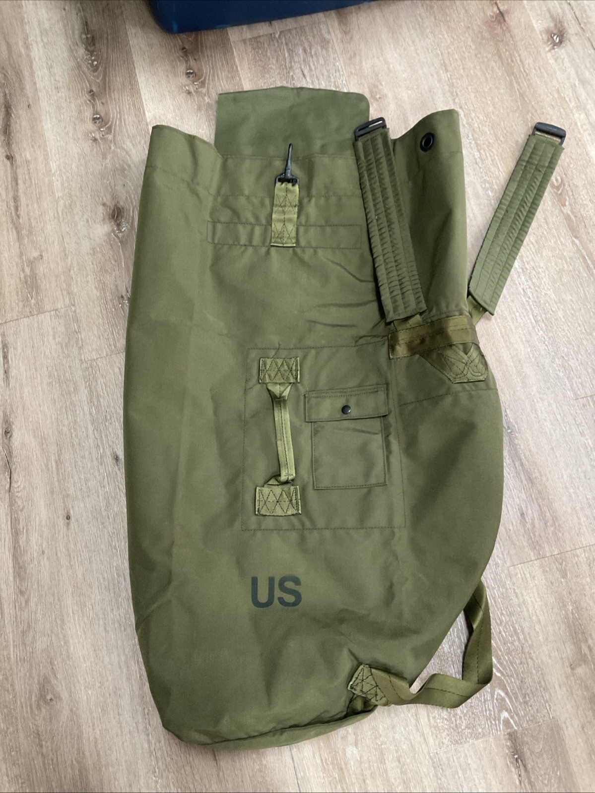 Military Duffle Bag - USGI OD Nylon Carry Straps - ￼#8465-01-117-8699 - Green