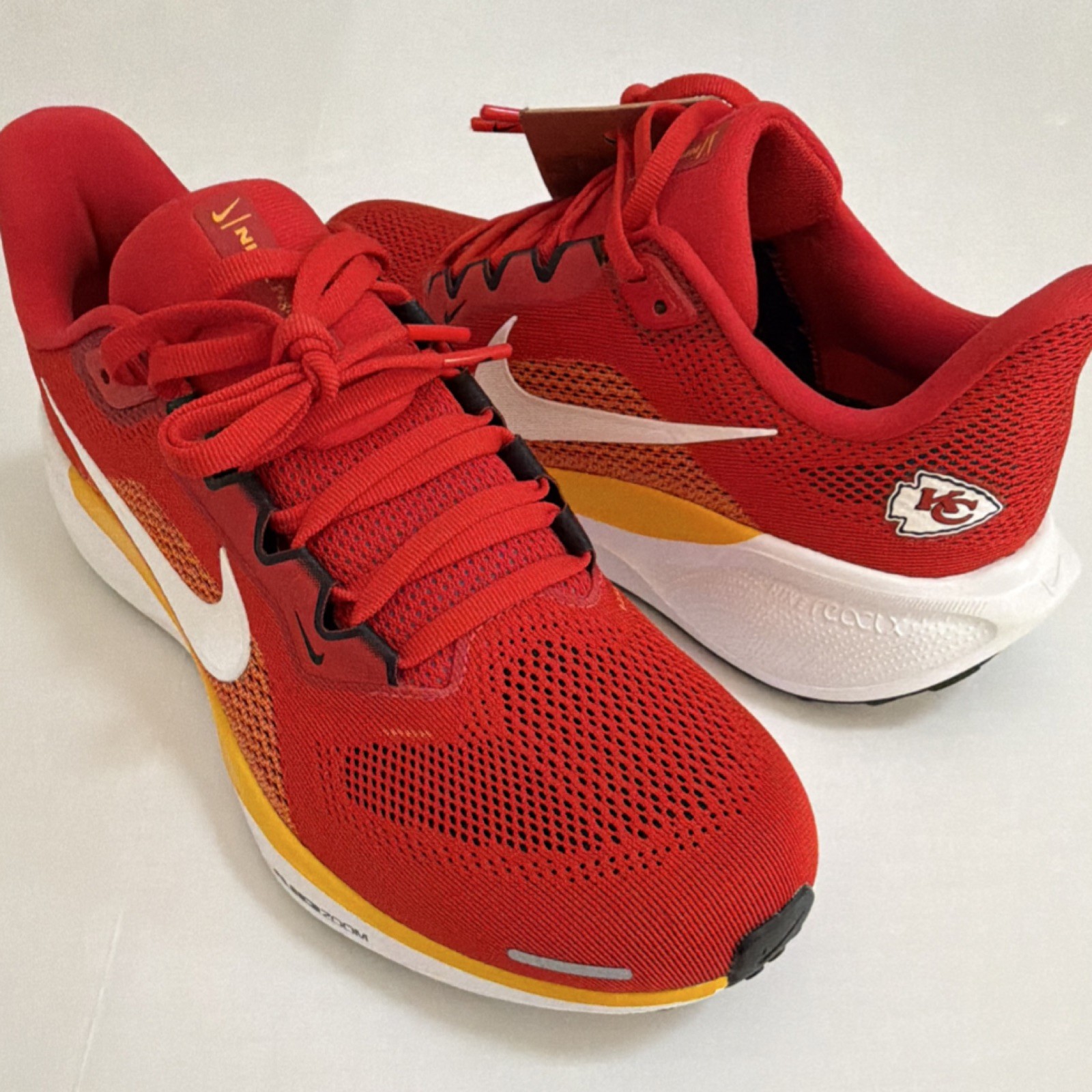 Nike Air Zoom Pegasus Kansas City Chiefs Red Sneakers Men’s Size 8.5 NWT