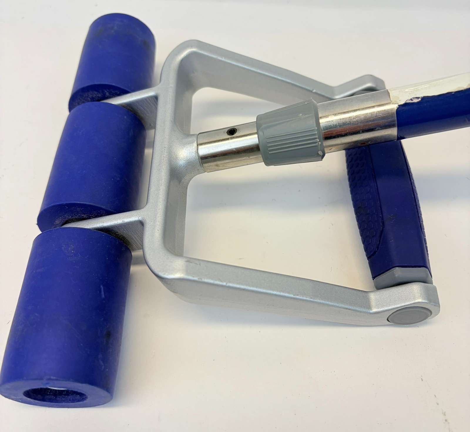 Husky Extendable Seam Roller 3-Roller Laminate Vinyl Flooring Tool 290291