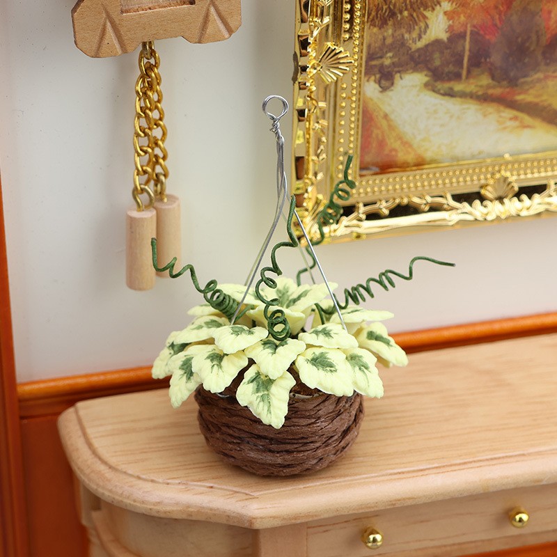 1: 12 Mini Toy House Hanging Basket Yellow Maple Tree Mini Scene Decoration