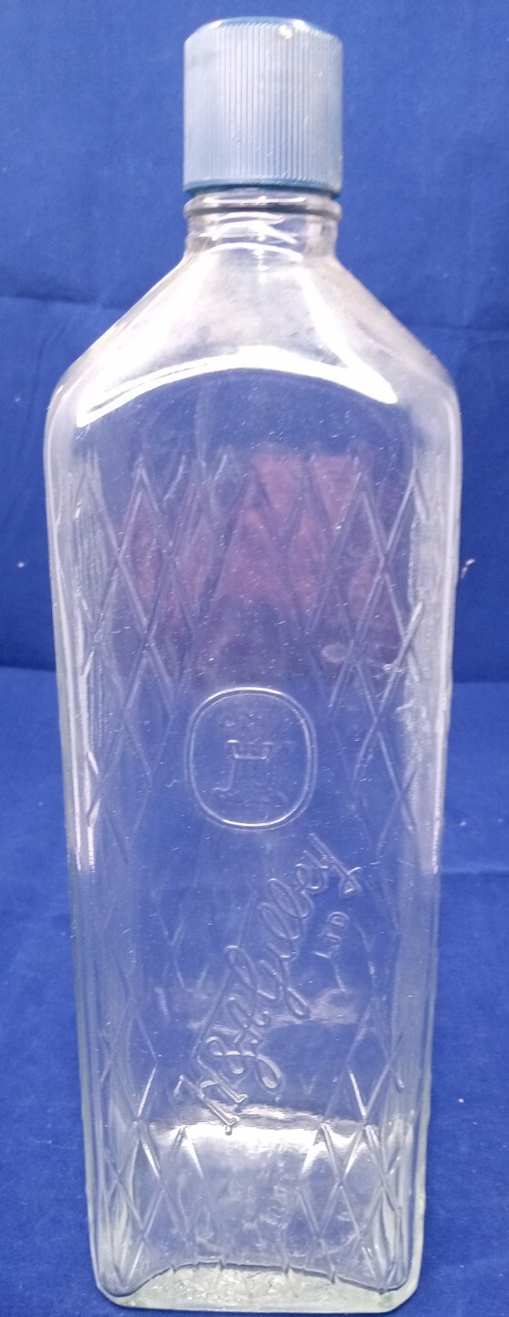 Antique Embossed Criss Cross H & A Gilbey’s Gin Bottle Glass Nice 1935 Clear