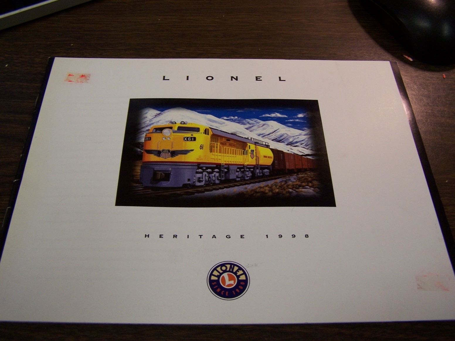 ORIGINAL - LIONEL HERITAGE CATALOG 1998  - VERY GOOD