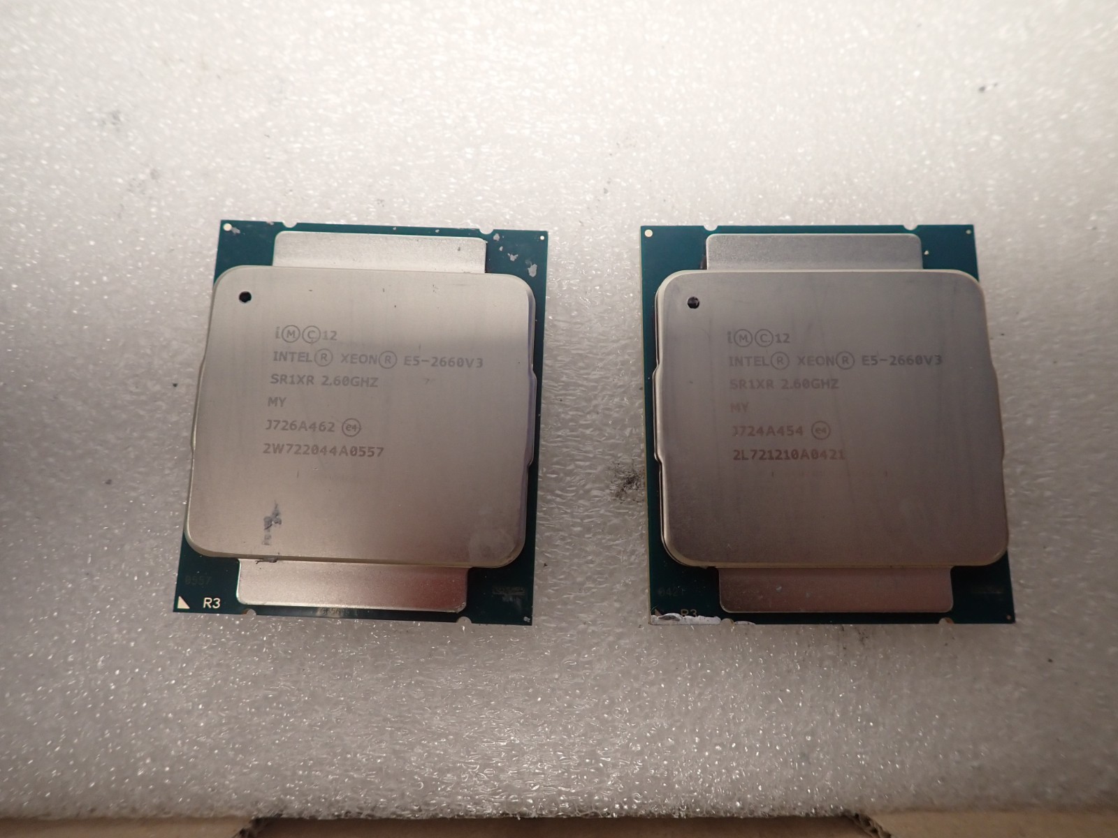 Lot of (2) Intel Xeon E5-2660 v3 2.6GHz 10 Core 25MB  LGA 2011-3 __ SR1XR