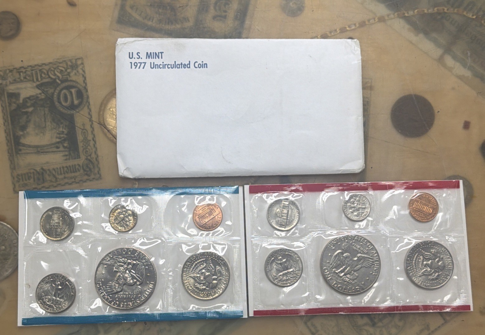1977 Denver and 1980 Philadelphia Mint Sets, 10 Brilliant Uncirculated US Coins