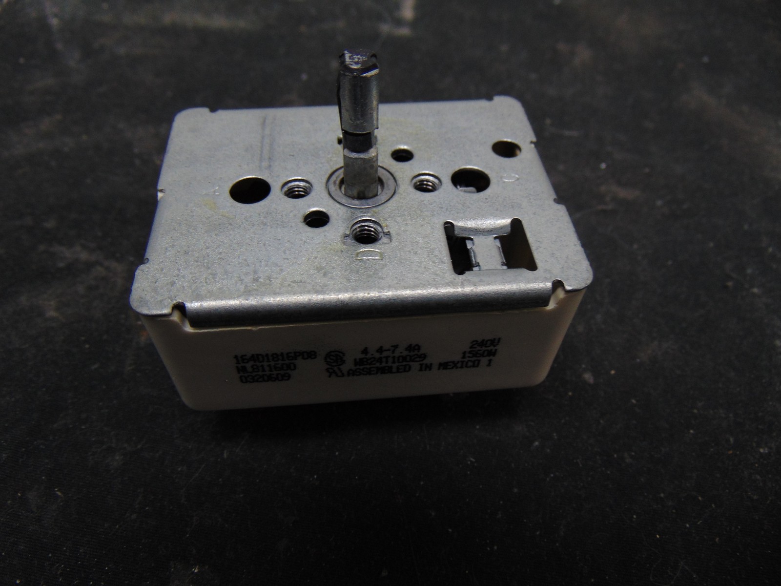 GE Electric Range JBP66BH1CT Infinite Switch WB24T10029