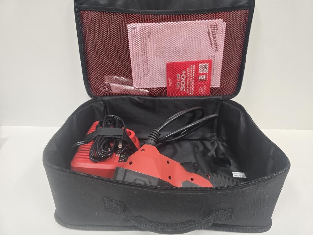 MILWAUKEE M-SPECTOR W/CASE (P21027584)