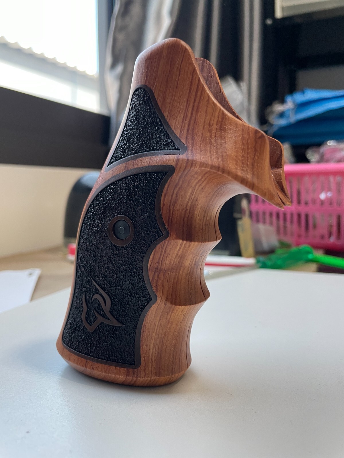 2Tone wood Target Grips Compatible with Taurus Medium/Large Frame Square frame