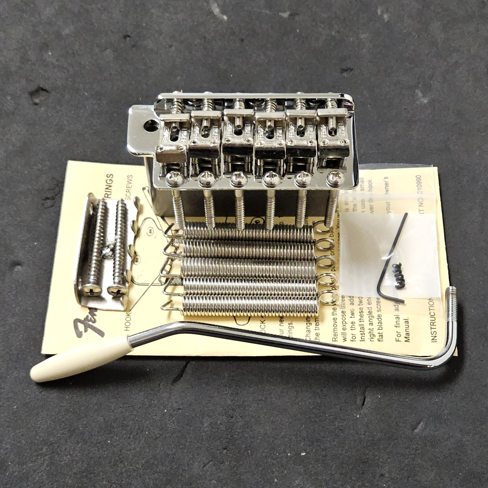 Fender USA '57 / '62 Strat Vintage Guitar Tremolo Bridge American Reissue AVRI