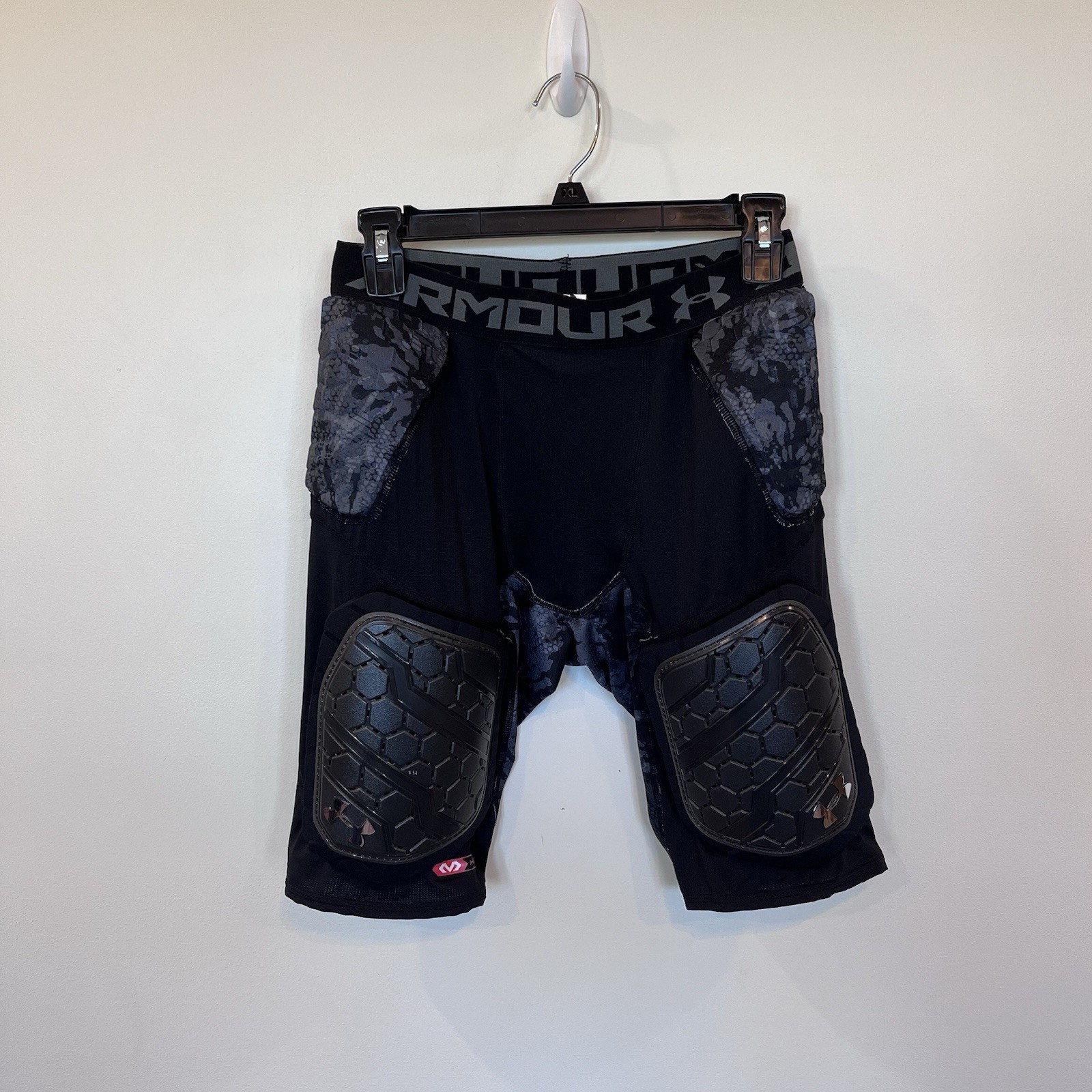 Under Armour Men Gameday Hex Armour Pro 5-Pad Girdle Football BLACK SZ Large NFL