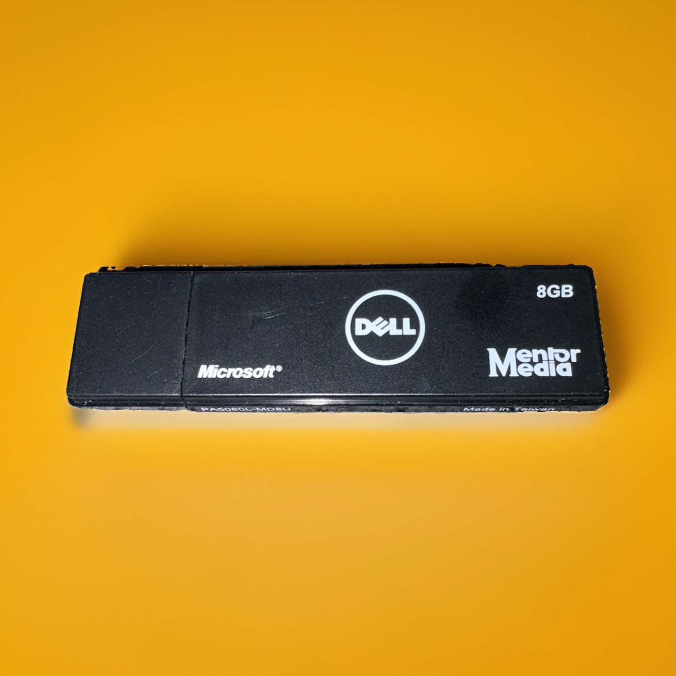 Windows 10 Recovery Media 8GB USB 3.0for Dell VJ3VF_A00. Write Protected