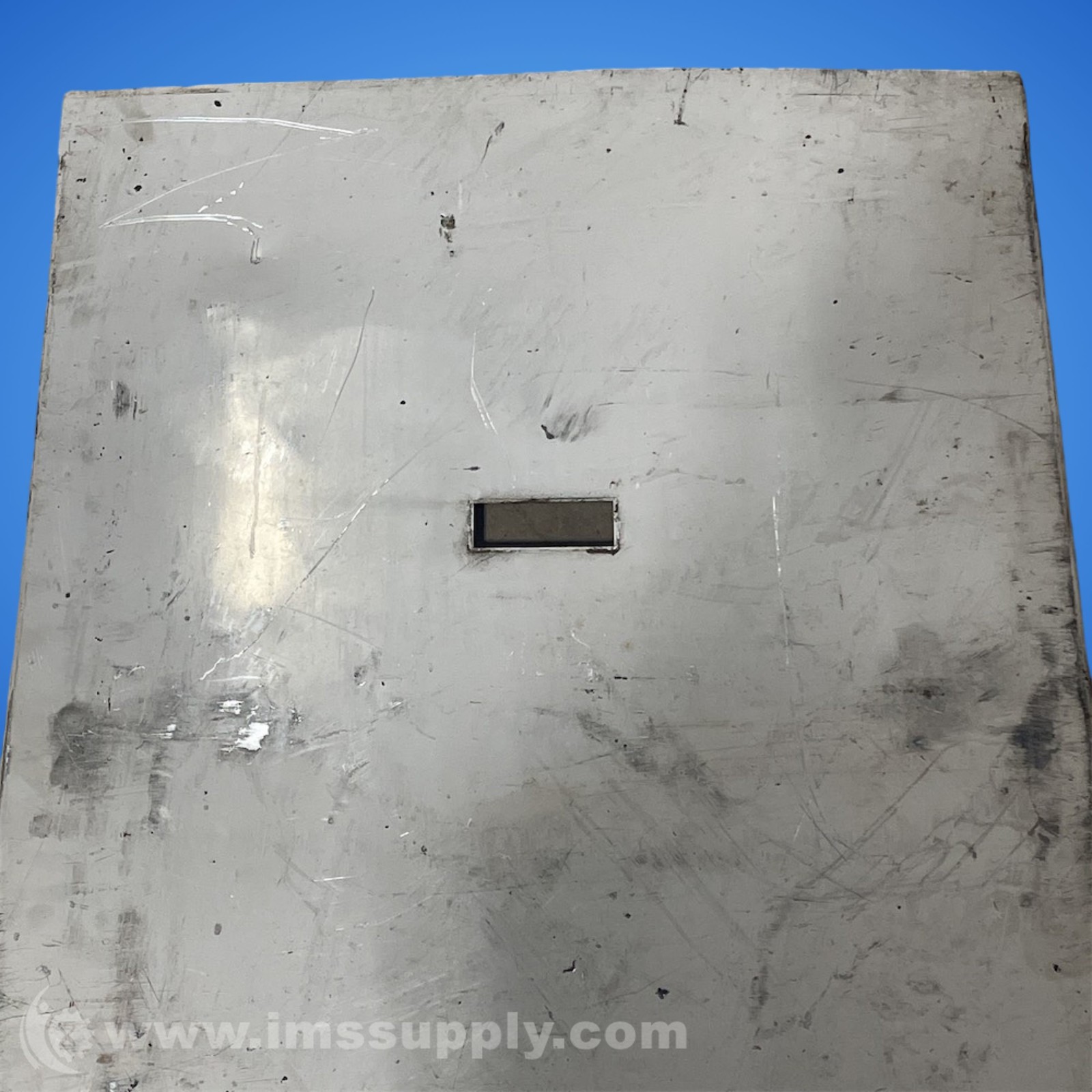White Metal Cover 9858