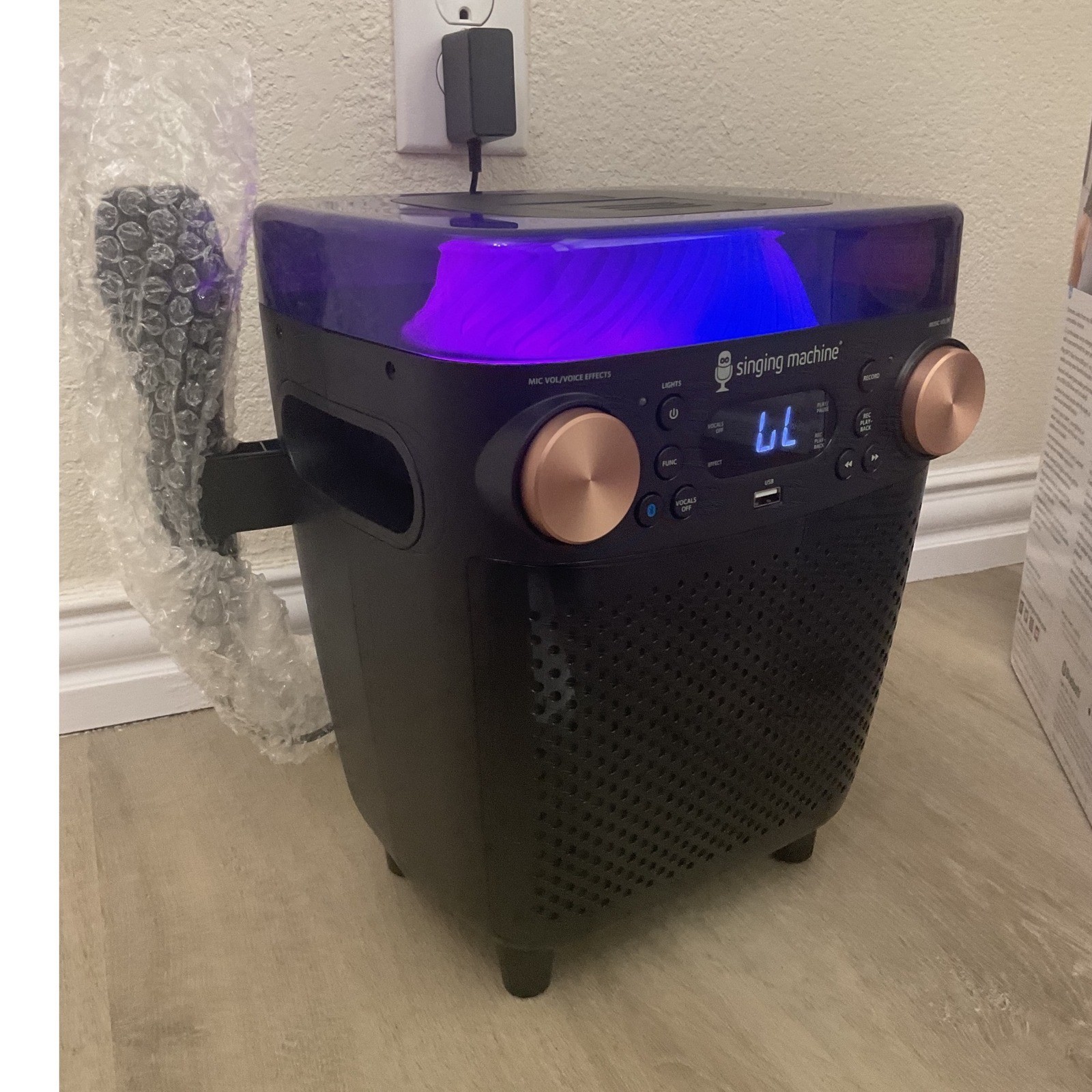 Singing Machine Waves Bluetooth Karaoke System SML693BK Black LED Voice Effects