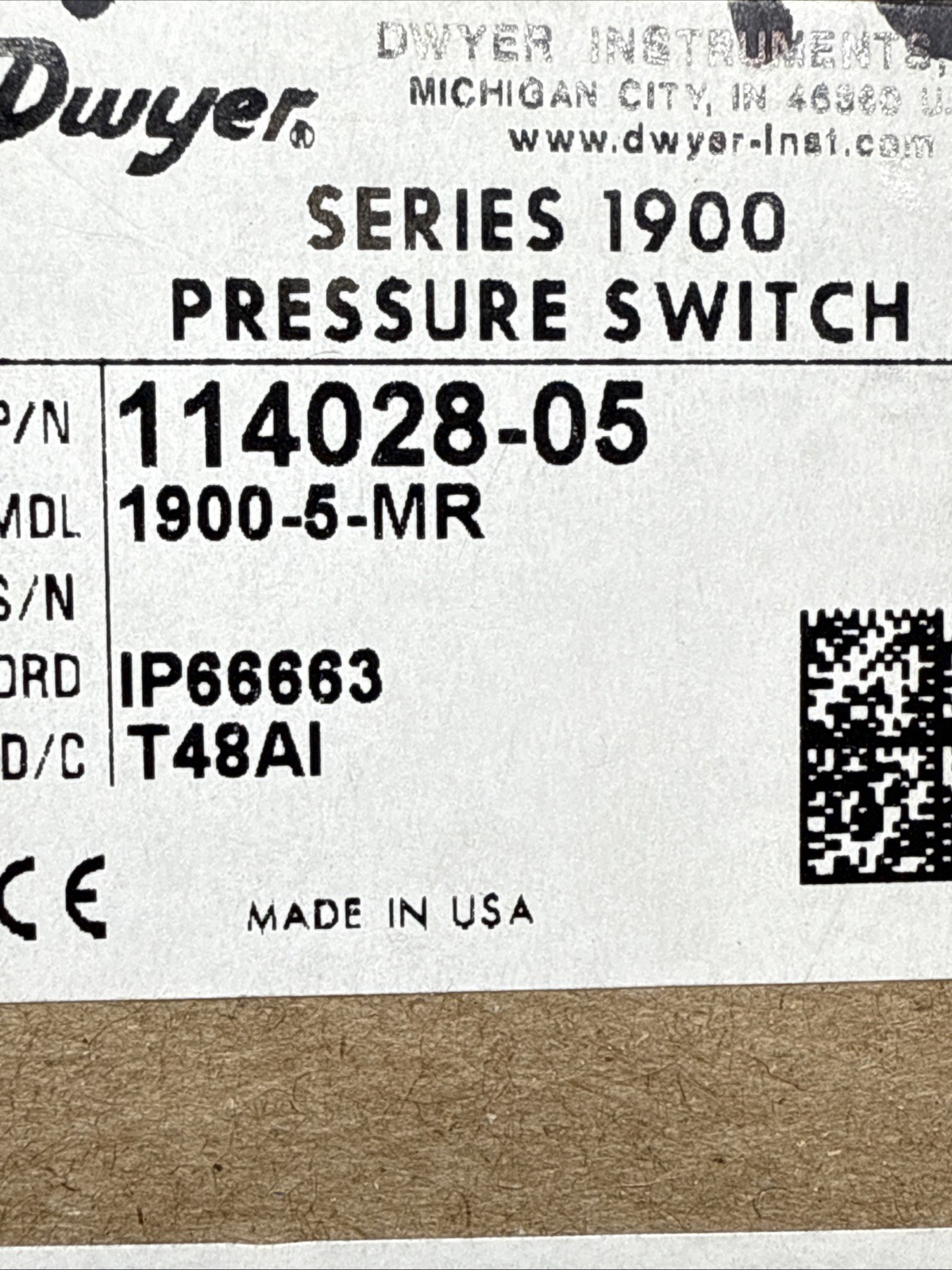 Dwyer 114028-05 Series 1900 Pressure Switch
