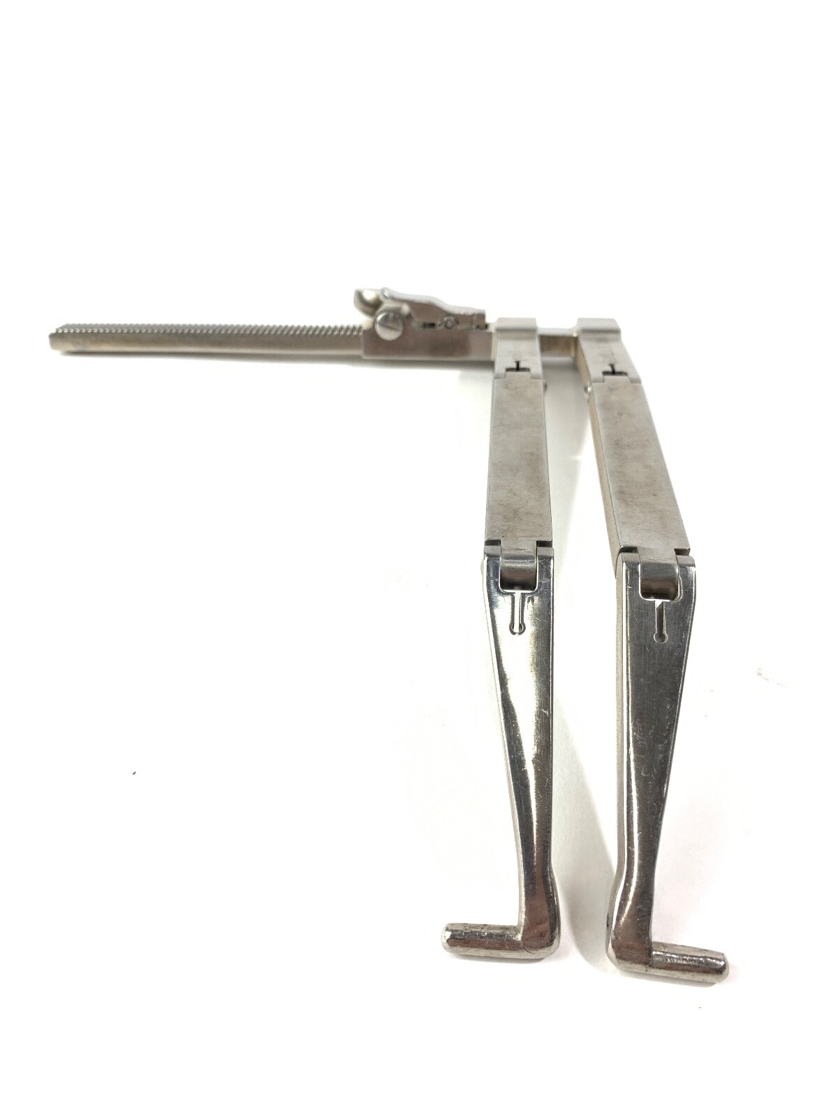 Stryker screw head Distractor