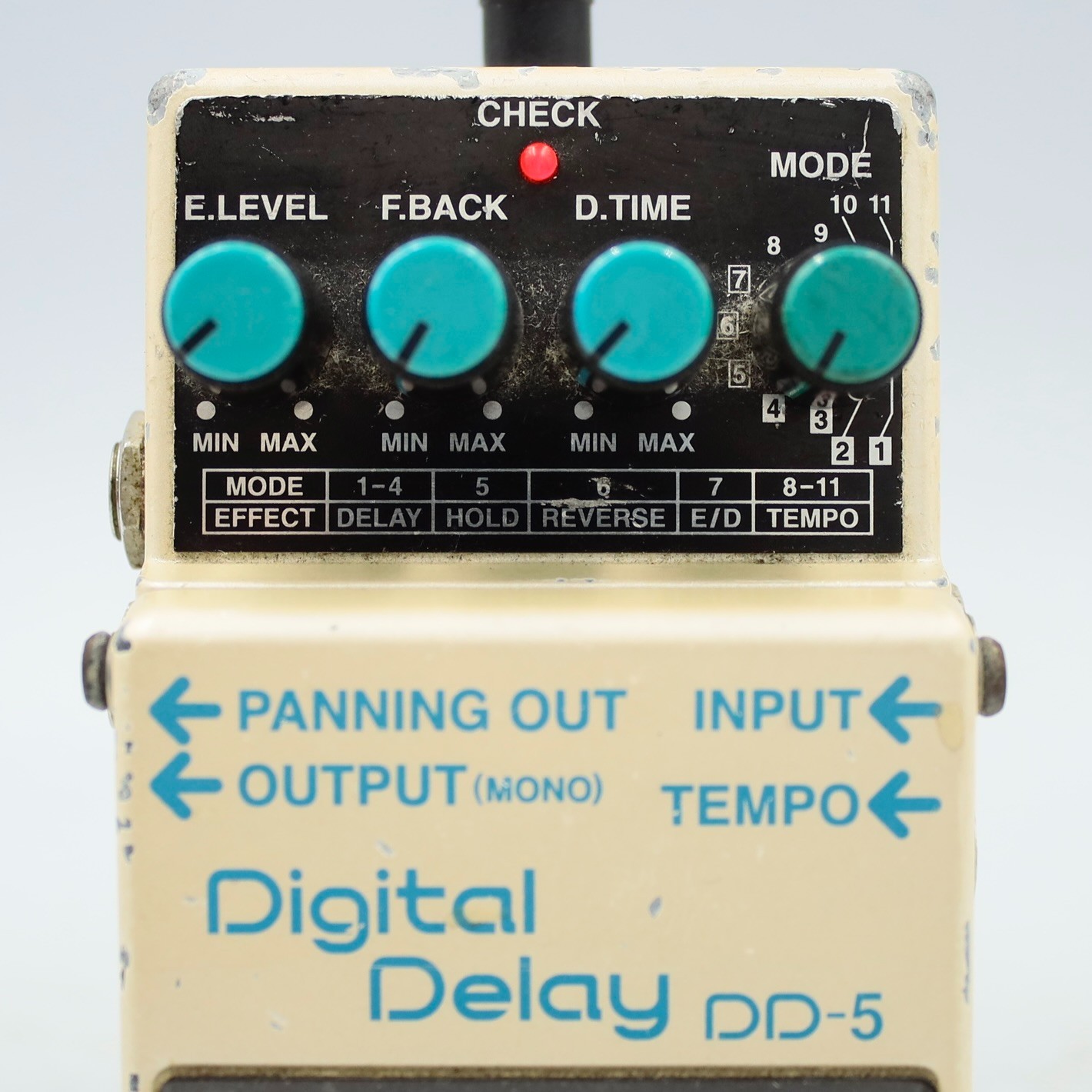 BOSS DD-5 Digital Delay Guitar Effect Pedal