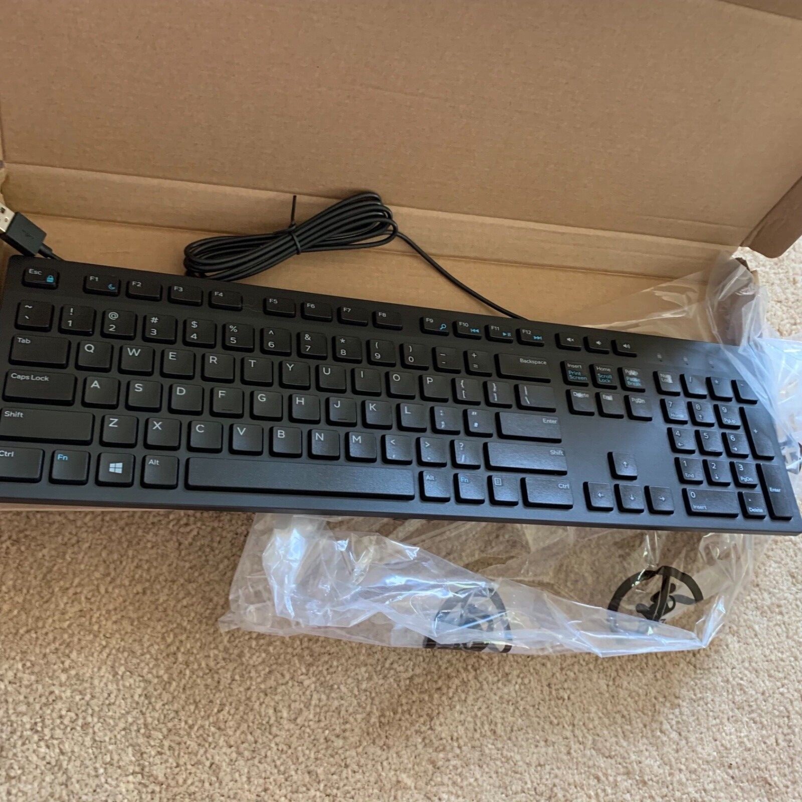 Dell KB216t New USB Wired Keyboard
