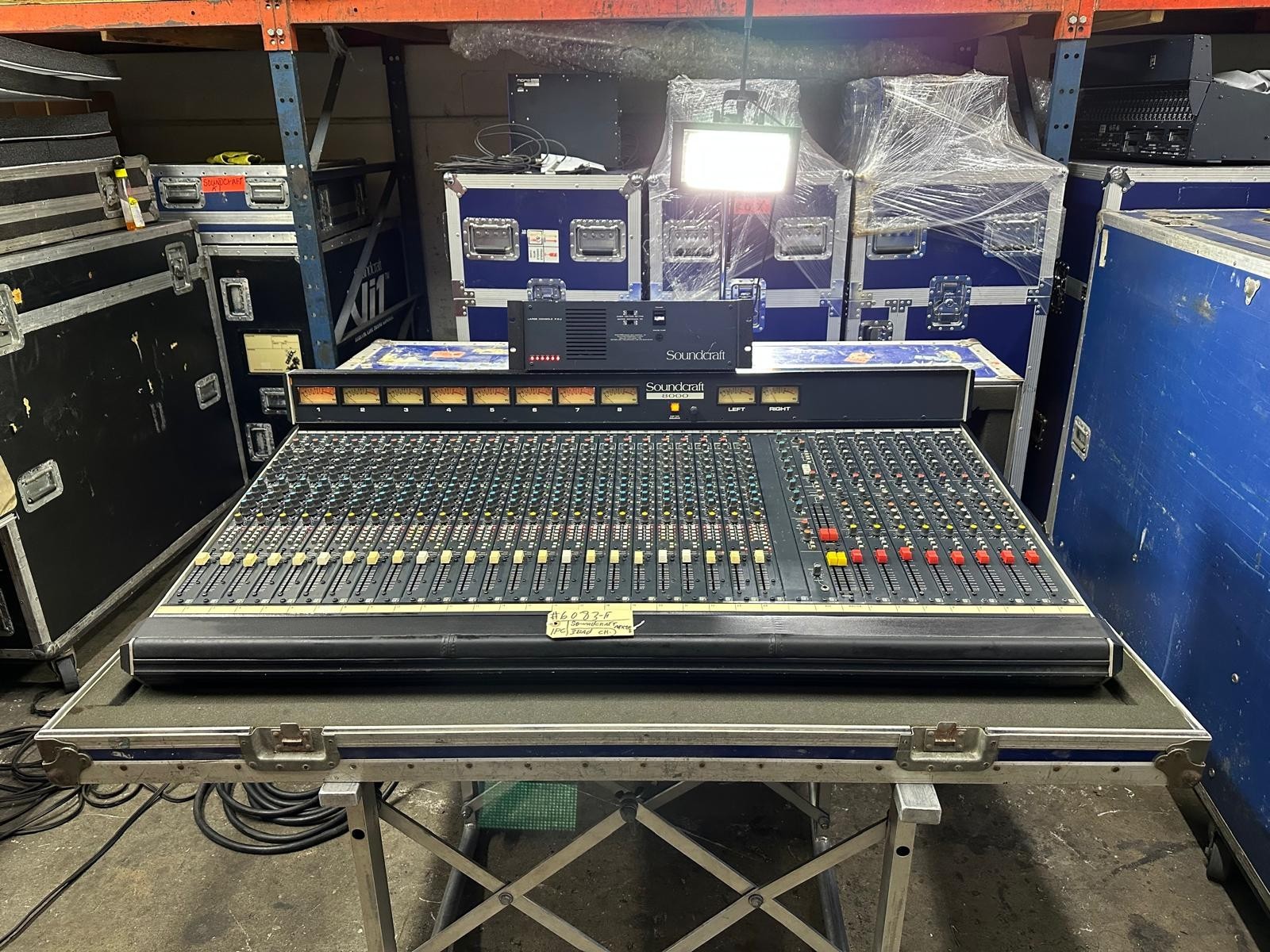 SoundCraft MX8000 Mixing console W/1 Power Supply  #6085F  (FOR PARTS) THS